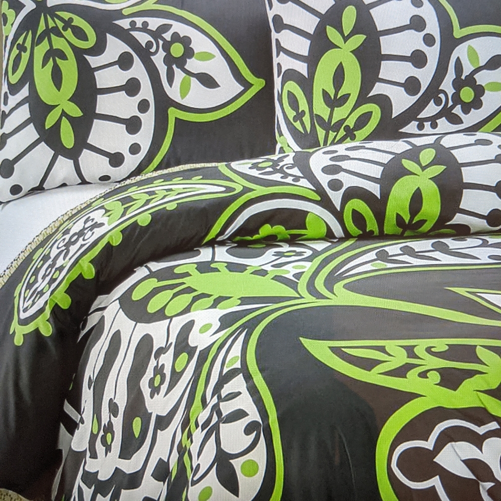 Kas Tjandra Comforter Set (Full/Queen)